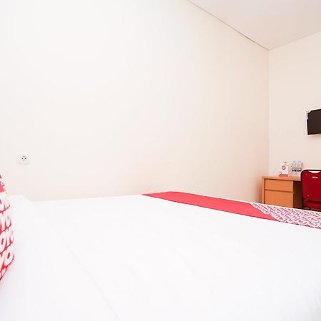 Oyo 782 Menjangan Residence At Citraland 1 Surabaya Ngoại thất bức ảnh