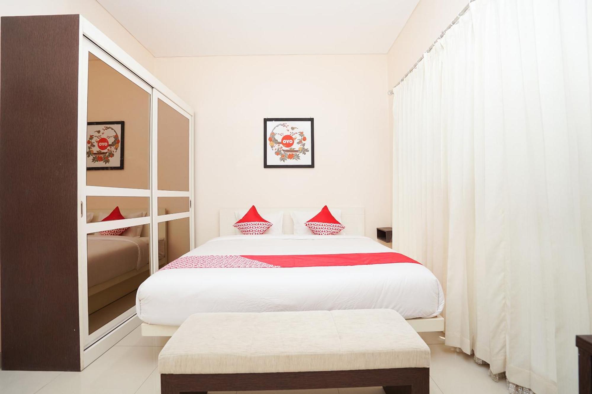 Oyo 782 Menjangan Residence At Citraland 1 Surabaya Ngoại thất bức ảnh