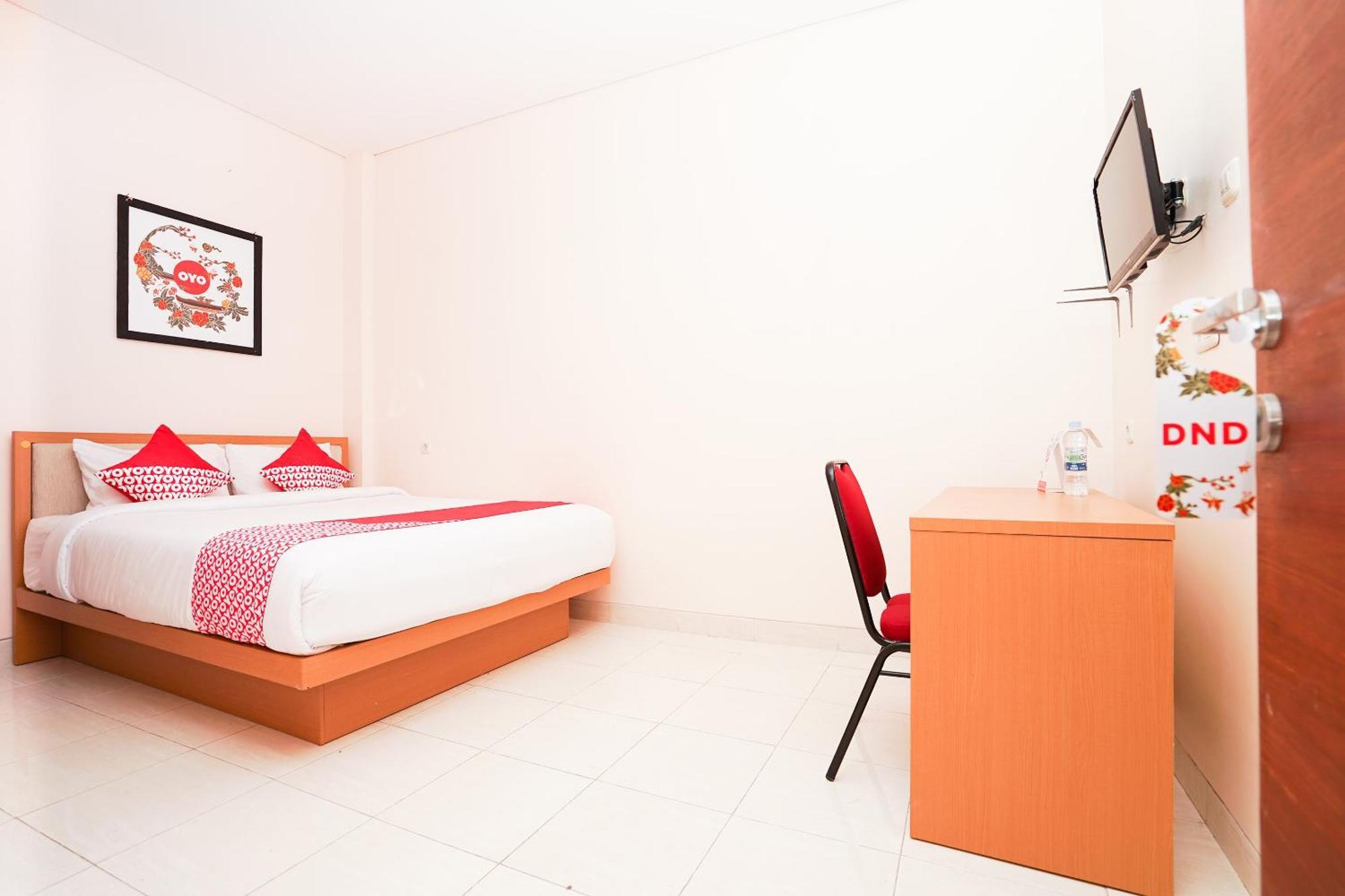 Oyo 782 Menjangan Residence At Citraland 1 Surabaya Ngoại thất bức ảnh