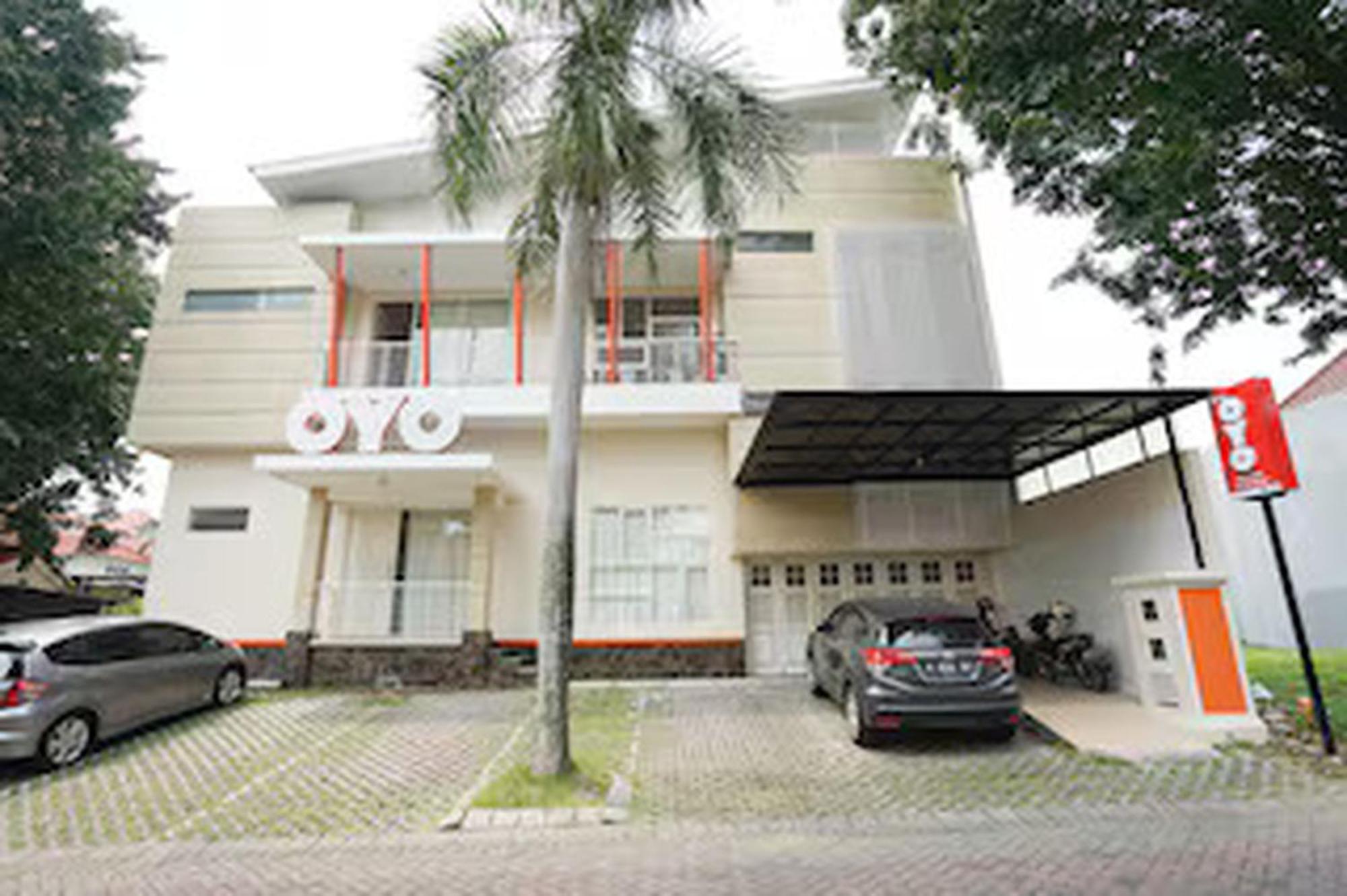 Oyo 782 Menjangan Residence At Citraland 1 Surabaya Ngoại thất bức ảnh